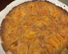 Тарт с миндальным кремом и абрикосами