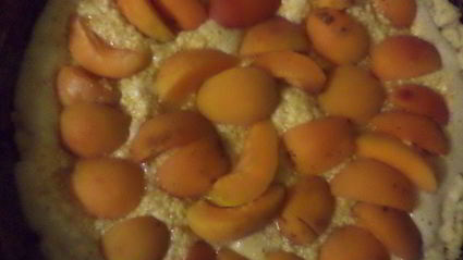 тарт с миндальным кремом и абрикосами