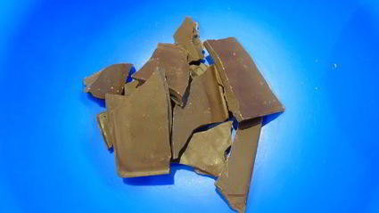 тарт с шоколадным кремом и сливами