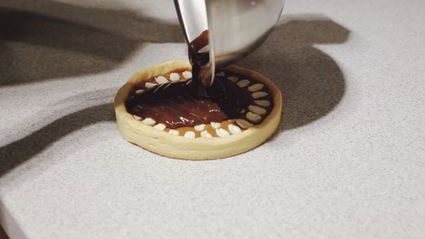 тарт сникерс