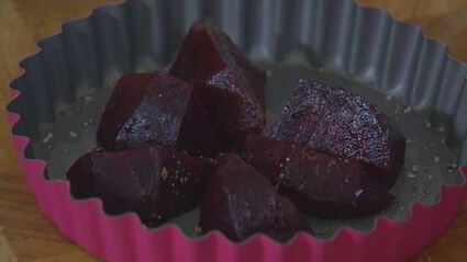 тарт татен со свеклой и шалотом