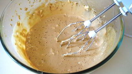 творожной тарт со смородиной и мягкой меренгой