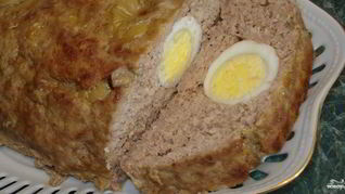 Яйца в фарше в духовке