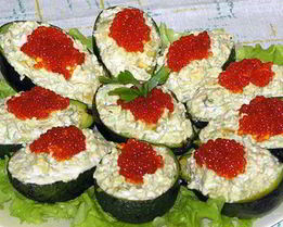 Закуска из авокадо с рыбой и икрой