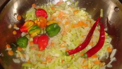 закуска по-итальянски из овощей и зелени