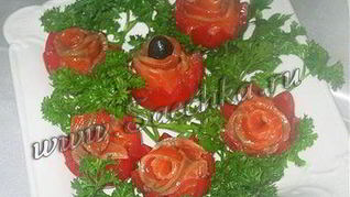 Закуска Цветы из помидор