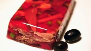 Заливной говяжий язык